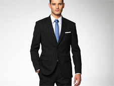 冬天选择什么样的西服才会更保暖？