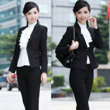 选择职业装厂家要看质量、价格和款式