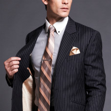 男士怎样搭配出好看的职业装