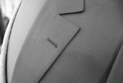 现代西服定做与传统西服定做的区别