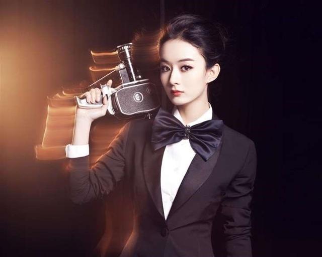色彩搭配职业装